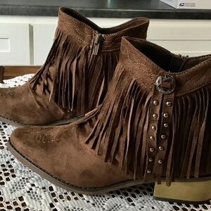 ROPER Fringy Western Boot~Brown~Size 7.5